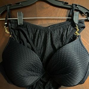 Tara grinna black bikini